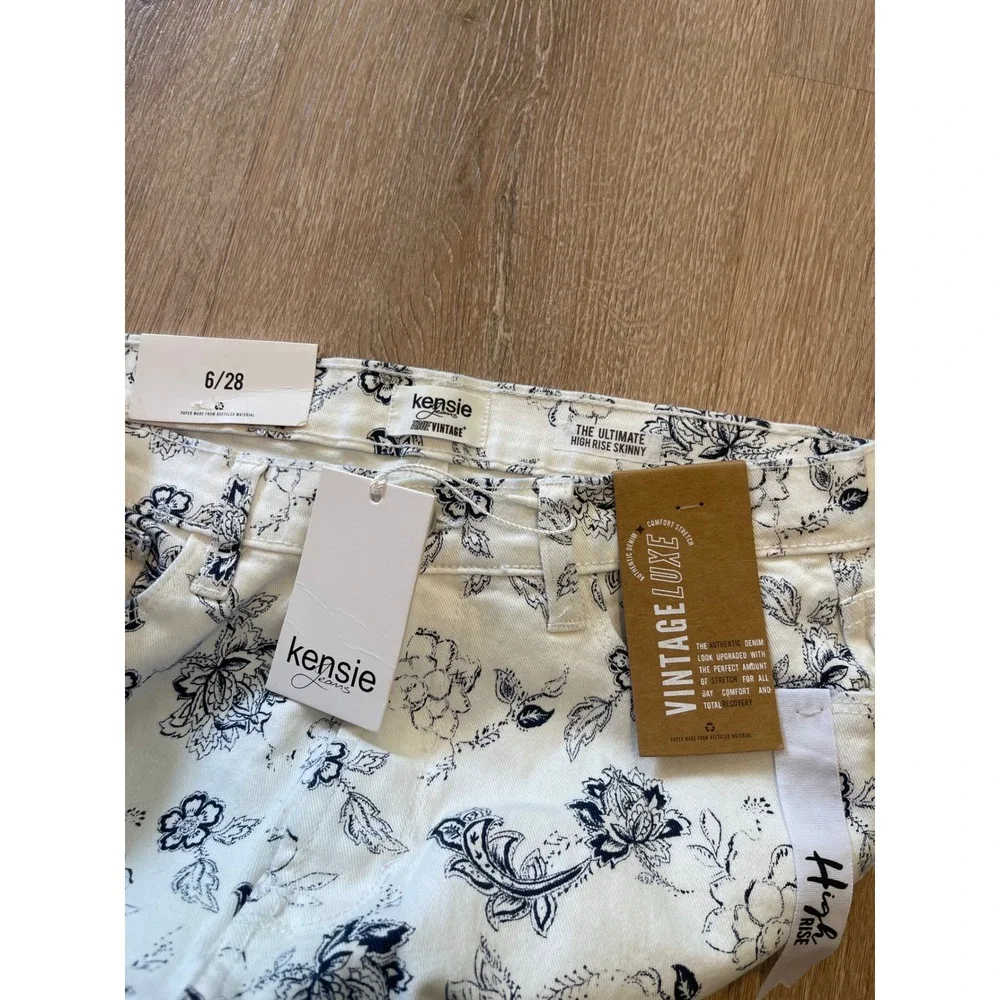 Kensie Jeans Womens 6/28 White Blue Floral High Rise Skinny Vintage Luxe NWT